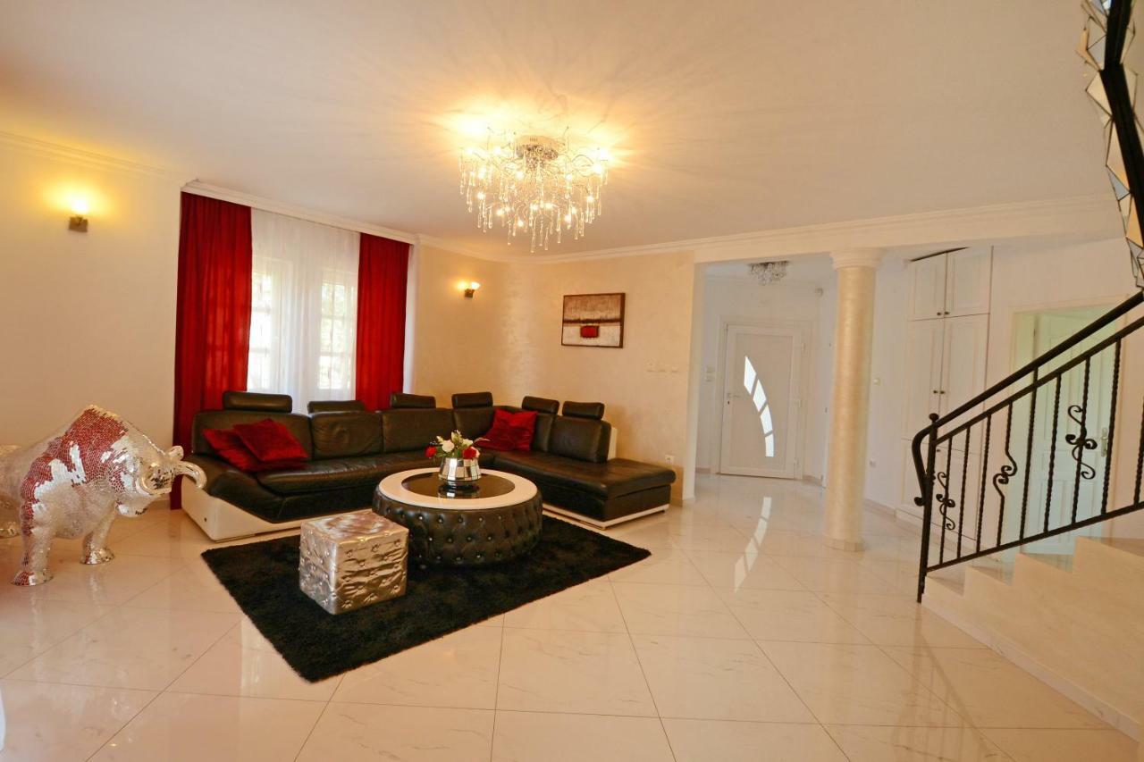 Villa Zare Porec Bagian luar foto