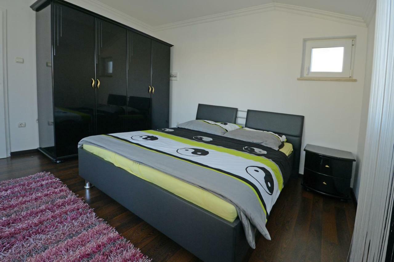 Villa Zare Porec Bagian luar foto