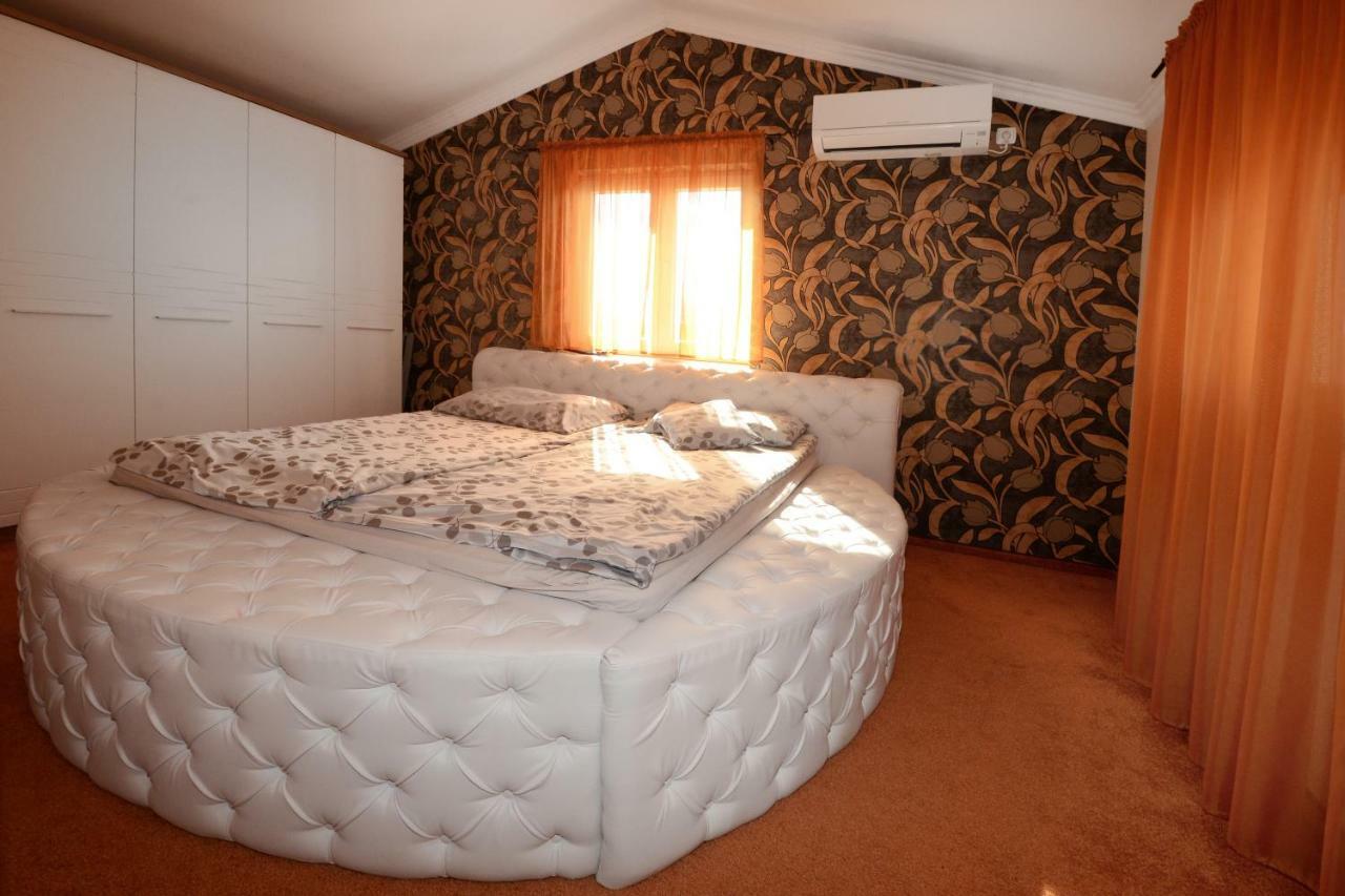 Villa Zare Porec Bagian luar foto