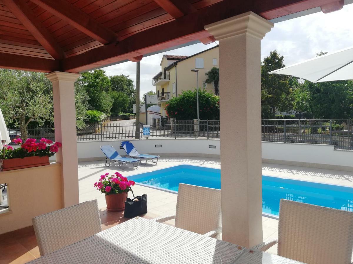 Villa Zare Porec Bagian luar foto