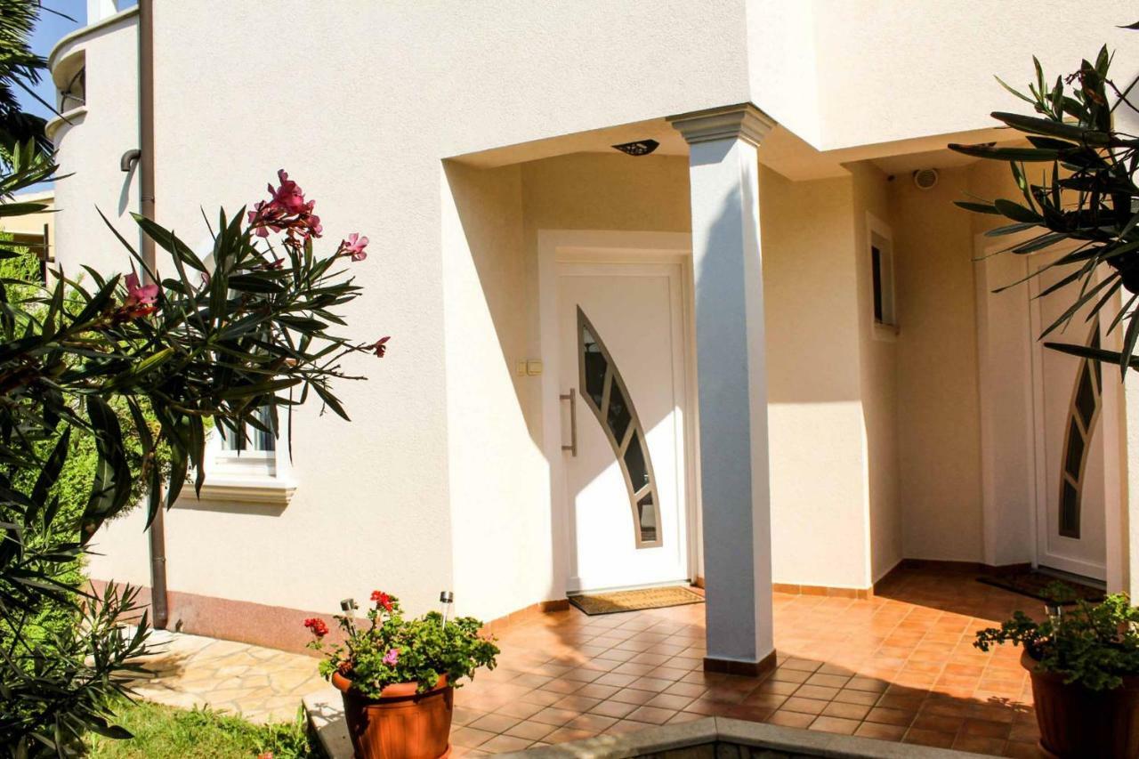 Villa Zare Porec Bagian luar foto